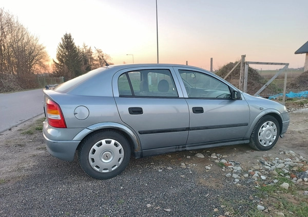 Opel Astra cena 5500 przebieg: 245662, rok produkcji 2006 z Łęczna małe 46